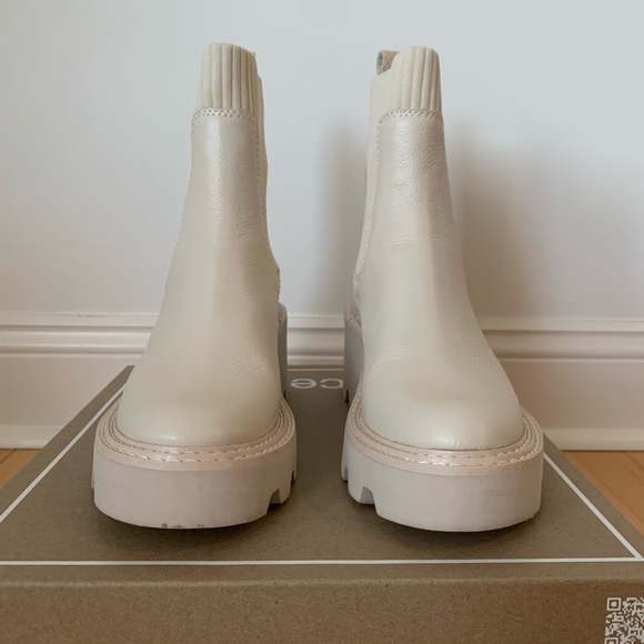 Dolce Vita Hoven H2O boot, ivory, size 7 - Picture 4 of 11